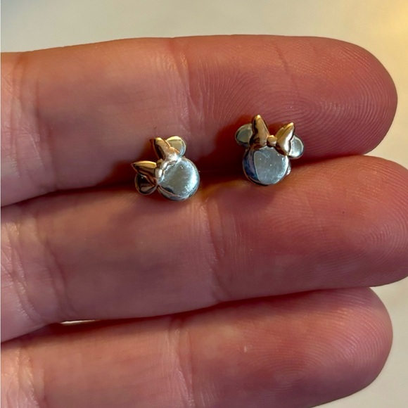 $350 14kt White and Rose Gold Minnie Earrings Studs - Picture 4 of 6